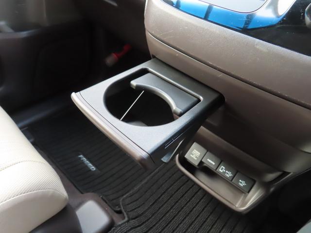 フリードハイブリッド ハイブリッド・Ｇホンダセンシング　軽減ブレーキ　キーフリーシステム　１オ－ナ－　記録簿　ＤＶＤ再生可能　サイドカーテンエアバック　ＥＣＯＮ　禁煙　後カメラ　Ａクルーズ　地デジフルセグＴＶ　横滑防止（29枚目）