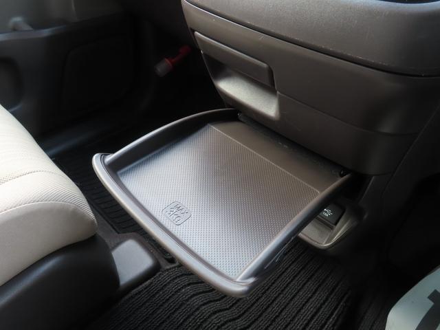 フリードハイブリッド ハイブリッド・Ｇホンダセンシング　軽減ブレーキ　キーフリーシステム　１オ－ナ－　記録簿　ＤＶＤ再生可能　サイドカーテンエアバック　ＥＣＯＮ　禁煙　後カメラ　Ａクルーズ　地デジフルセグＴＶ　横滑防止（30枚目）