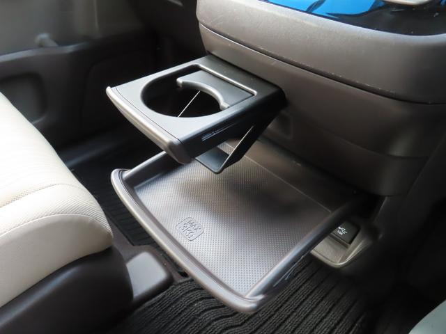 フリードハイブリッド ハイブリッド・Ｇホンダセンシング　軽減ブレーキ　キーフリーシステム　１オ－ナ－　記録簿　ＤＶＤ再生可能　サイドカーテンエアバック　ＥＣＯＮ　禁煙　後カメラ　Ａクルーズ　地デジフルセグＴＶ　横滑防止（31枚目）