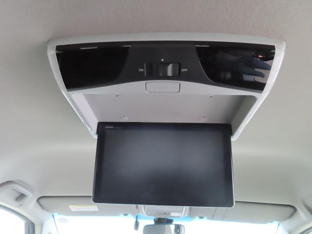 ステップワゴンスパーダ e:HEVスパーダGホンダセンシング ウォークスルー LEDライト ドライブレコーダ セキュリティアラーム 横滑り防止装置 クルーズコントロール Bカメラ USB接続 フルセグ DVD再生可能(18枚目)