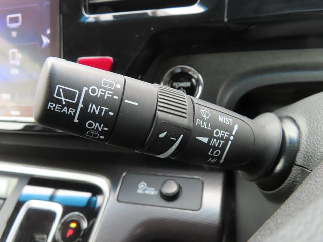 ステップワゴンスパーダ e:HEVスパーダGホンダセンシング ウォークスルー LEDライト ドライブレコーダ セキュリティアラーム 横滑り防止装置 クルーズコントロール Bカメラ USB接続 フルセグ DVD再生可能(45枚目)