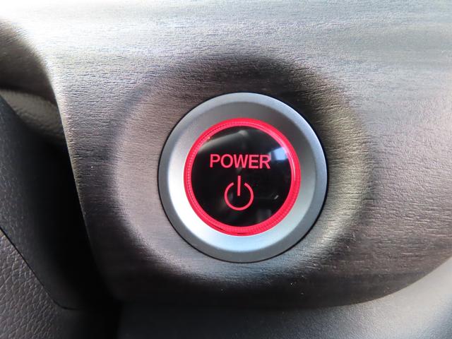 フリードハイブリッド ハイブリッド・Ｇホンダセンシング　ハイブリッド・Ｇホンダセンシング・９インチナビ・リアカメラ・ドラレコ前後・禁煙・ワンオ－　軽減ブレーキ　キーフリーシステム　１オ－ナ－　記録簿　ＤＶＤ再生可能　サイドカーテンエアバック　ＥＣＯＮ（22枚目）