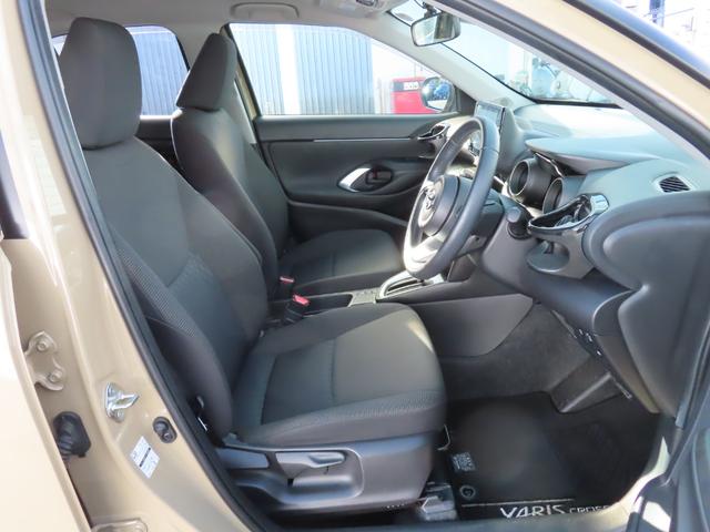 ヤリスクロス ハイブリッドＧ　１．５ハイブリッドＧ　全周囲カメラ　ＥＴＣ　ディスプレイオーディオ　禁煙車・ワンオーナー　ＵＳＢ接続　ＴＳＳ　イモビライザー　バックモニタ－　記録簿有　エアコン　ＬＥＤヘッドライト　インテリキー（15枚目）