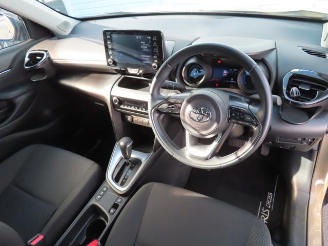 ヤリスクロス ハイブリッドＧ　１．５ハイブリッドＧ　全周囲カメラ　ＥＴＣ　ディスプレイオーディオ　禁煙車・ワンオーナー　ＵＳＢ接続　ＴＳＳ　イモビライザー　バックモニタ－　記録簿有　エアコン　ＬＥＤヘッドライト　インテリキー（16枚目）