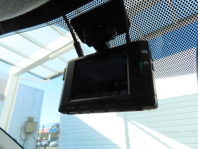 ヤリスクロス ハイブリッドＧ　１．５ハイブリッドＧ　全周囲カメラ　ＥＴＣ　ディスプレイオーディオ　禁煙車・ワンオーナー　ＵＳＢ接続　ＴＳＳ　イモビライザー　バックモニタ－　記録簿有　エアコン　ＬＥＤヘッドライト　インテリキー（24枚目）