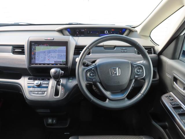 フリード Ｇ・ホンダセンシング　１．５Ｇホンダセンシング　ワンオーナー　　バックカメラ　ＥＴＣ　アダプティブクルーズコントロール　両側電動スライドドア　ＣＤ　ＤＶＤ　シートヒーター　Ｂｌｕｅｔｏｏｔｈ　衝突被害軽減　Ｆセグ　禁煙（17枚目）