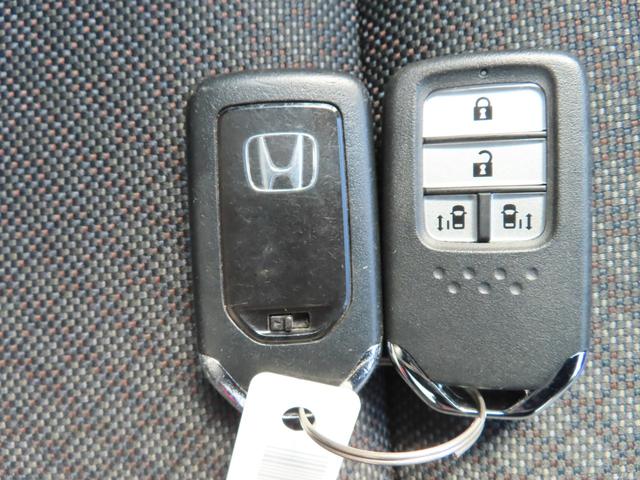 フリード Ｇ・ホンダセンシング　１．５Ｇホンダセンシング　ワンオーナー　　バックカメラ　ＥＴＣ　アダプティブクルーズコントロール　両側電動スライドドア　ＣＤ　ＤＶＤ　シートヒーター　Ｂｌｕｅｔｏｏｔｈ　衝突被害軽減　Ｆセグ　禁煙（47枚目）