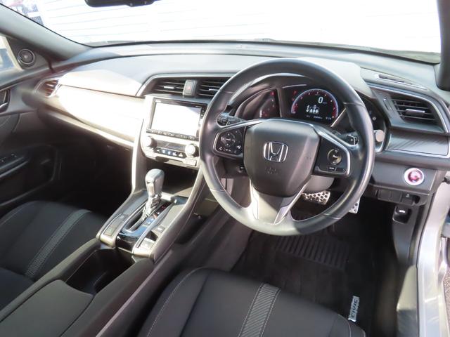 シビック ハッチバック　１．５　ホンダ認定中古　禁煙　ワンオーナー　純正ナビ　Ｂｌｕｅｔｏｏｔｈ　ＵＳＢ接続　バックカメラ　ＥＴＣ２．０　シートヒーター　追突軽減ブレーキ　盗難防止装置　１オーナー　Ｂモニター　整備記録簿（15枚目）