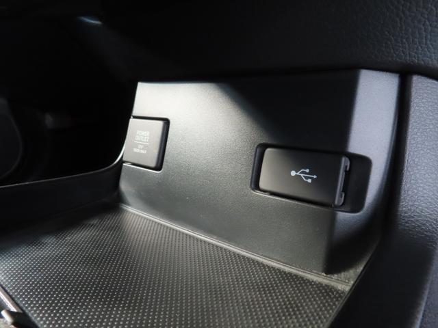 シビック ハッチバック　１．５　ホンダ認定中古　禁煙　ワンオーナー　純正ナビ　Ｂｌｕｅｔｏｏｔｈ　ＵＳＢ接続　バックカメラ　ＥＴＣ２．０　シートヒーター　追突軽減ブレーキ　盗難防止装置　１オーナー　Ｂモニター　整備記録簿（18枚目）