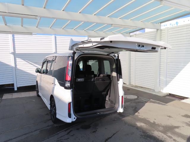 ステップワゴンスパーダ スパーダホンダセンシング　スパーダホンダセンシング・ナビ・リアカメラ・ドラレコ前後・禁煙・ワンオ－ナー　盗難防止　助手席エアバッグ　ワンオーナ－　Ｗパワスラ　記録簿有　地デジ　サイドエアバッグ　ＬＥＤライト　横滑り防止システム（11枚目）