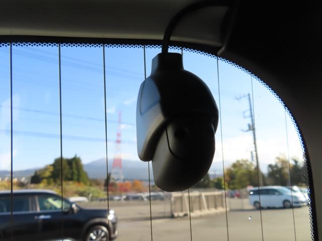 ステップワゴンスパーダ スパーダホンダセンシング　スパーダホンダセンシング・ナビ・リアカメラ・ドラレコ前後・禁煙・ワンオ－ナー　盗難防止　助手席エアバッグ　ワンオーナ－　Ｗパワスラ　記録簿有　地デジ　サイドエアバッグ　ＬＥＤライト　横滑り防止システム（14枚目）