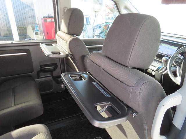 ステップワゴンスパーダ スパーダホンダセンシング　スパーダホンダセンシング・ナビ・リアカメラ・ドラレコ前後・禁煙・ワンオ－ナー　盗難防止　助手席エアバッグ　ワンオーナ－　Ｗパワスラ　記録簿有　地デジ　サイドエアバッグ　ＬＥＤライト　横滑り防止システム（17枚目）