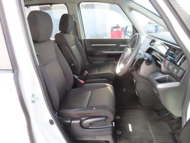 ステップワゴンスパーダ スパーダホンダセンシング　スパーダホンダセンシング・ナビ・リアカメラ・ドラレコ前後・禁煙・ワンオ－ナー　盗難防止　助手席エアバッグ　ワンオーナ－　Ｗパワスラ　記録簿有　地デジ　サイドエアバッグ　ＬＥＤライト　横滑り防止システム（18枚目）