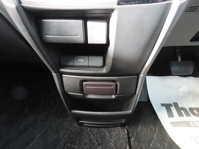 ステップワゴンスパーダ スパーダホンダセンシング　スパーダホンダセンシング・ナビ・リアカメラ・ドラレコ前後・禁煙・ワンオ－ナー　盗難防止　助手席エアバッグ　ワンオーナ－　Ｗパワスラ　記録簿有　地デジ　サイドエアバッグ　ＬＥＤライト　横滑り防止システム（38枚目）