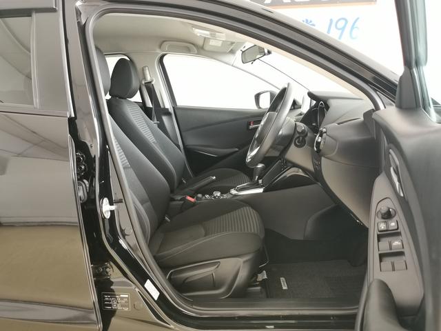 【運転席】メイン席でインテリアでは一番ダメージも出やすい座席位置となりますね、現車にてコンディション確認お願いします。