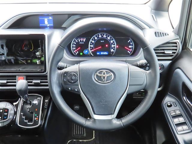 ヴォクシー ＺＳ　煌ＩＩ　スマートキー・プッシュスタート　セキュリティアラーム　両側パワスラドア　１オーナー　ＥＴＣ車載器　ＶＳＣ　ＬＥＤライト　助手席エアバック　キーレスエントリー　ＡＣ　パワステ　リアエアコン　ＳＲＳ（5枚目）