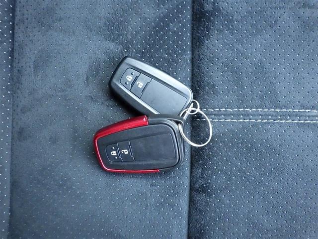 Ｃ－ＨＲ Ｓ　ＧＲスポーツ　点検記録簿　バックガイドモニター　ＬＥＤヘッドライト　クルコン　ドライブレコーダ　スマートキー　ＥＴＣ　ＥＳＣ　オートエアコン　キーレス　エアバッグ　ナビ　ＡＷ　ＡＢＳ　Ｗエアバッグ　メモリーナビ（29枚目）