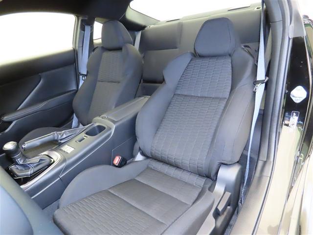 ＧＲ８６ ＳＺ　地上デジタル　スマートキ－　クルコン　ＬＥＤヘッドライト　ナビ＆ＴＶ　横滑防止装置　ＥＴＣ　フルオートエアコン　ドラレコ　アルミ　ＤＶＤ再生　盗難防止装置　記録簿　キーレスエントリー　エアーバッグ（18枚目）