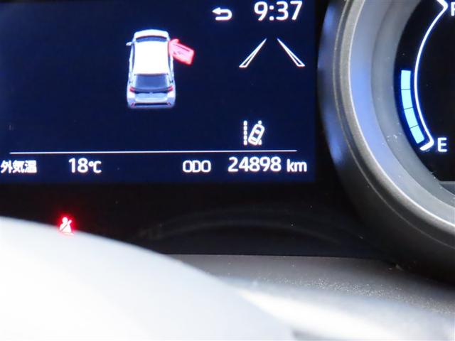 ヤリス G バックモニタ- 誤発進抑制機能 ドライブレコーダ 1オーナー車 スマートキー 盗難防止装置 LEDヘッドライト 横滑り防止機能 キーレス オートエアコン ABS 運転席エアバック サイドエアバッグ(4枚目)