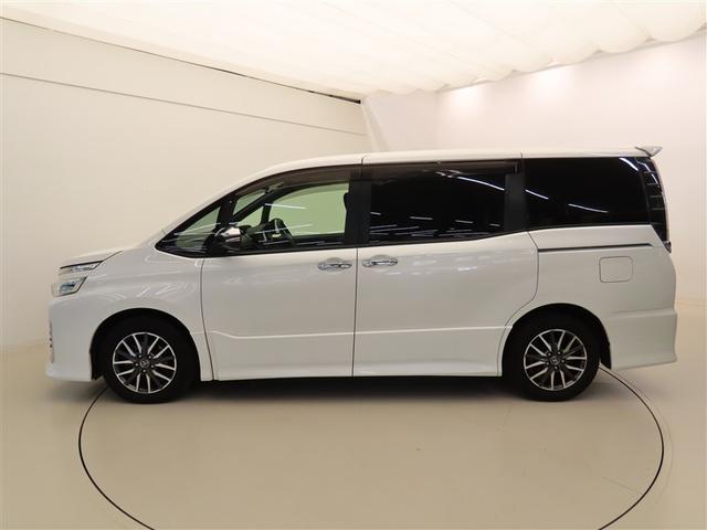 ヴォクシー ZS 煌 地上デジタル 両側パワードア アイドリングストップ車 パワーウィンド 横滑防止 1オーナ 整備記録簿 DVD可 盗難防止装置 スマートエントリー Bカメラ LEDヘッドライト メモリーナビ 3列シート(23枚目)