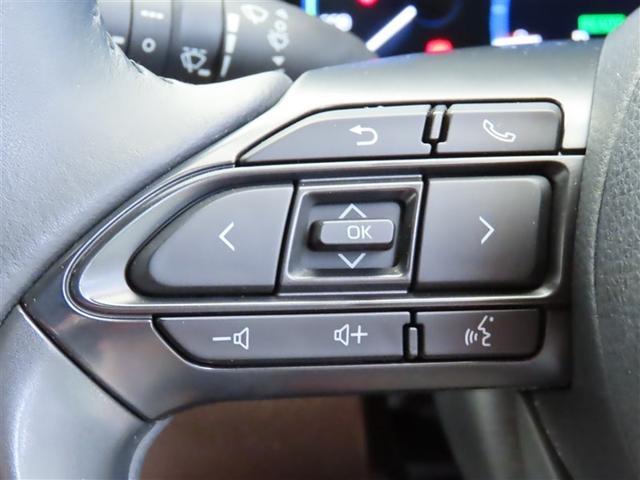 ヤリスクロス ハイブリッドＺ　インテリジェントキー　アルミホイル　ＬＥＤライト　１オ－ナ－　リアカメラ　クルーズコントロール　整備記録簿　横滑り防止システム　ナビＴＶ　メモリーナビゲーション　電動シ－ト　パワステ　オートエアコン（6枚目）