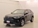 高い走破性・操縦安定性と燃費向上を両立する新４ＷＤシステム搭載のＲＡＶ４！　安心のワンオーナー車です♪
