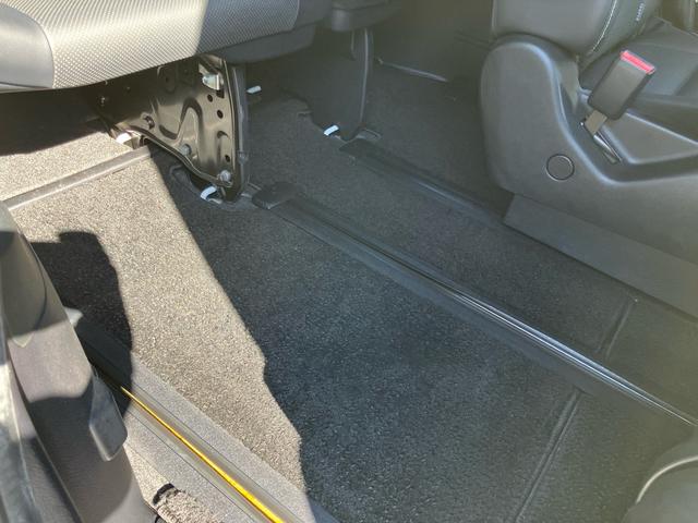 エスクァイア Gi 7人乗り 純正10インチナビ アルパイン10.2インチフリップダウンモニター バックカメラ HDMI Bluetooth対応 セーフティーセンス シートヒーター 両側電動スライドドア スペアキー(15枚目)