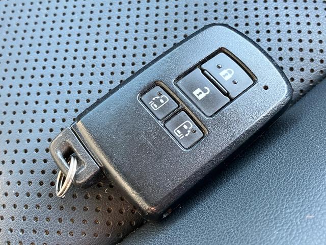 エスクァイア Gi 7人乗り 純正10インチナビ アルパイン10.2インチフリップダウンモニター バックカメラ HDMI Bluetooth対応 セーフティーセンス シートヒーター 両側電動スライドドア スペアキー(36枚目)