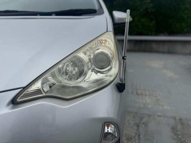アクア Ｇ　ワンオーナー　ＬＥＤヘッドライト　バックカメラ　ナビ　ＥＴＣ　ＢＬＵＥＴＯＯＴＨ　　車検２年付（11枚目）