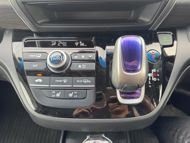 フリード＋ハイブリッド ハイブリッドＥＸ　ＬＥＤヘッドライト　９インチナビ　テレビ　バックカメラ　ＢＬＵＥＴＯＯＴＨ　ＵＳＢ　ＥＴＣ　　両側電動スライドドア　ドラレコ　アルミホイール　車検２年付き（16枚目）