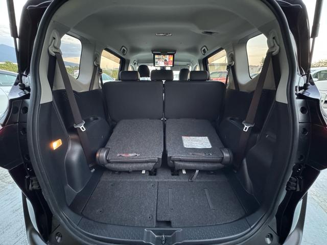 シエンタ ハイブリッドG クエロ LEDヘッドライト 両側電動スライドドア ナビ リアフリップダウンモニター BLUETOOTH ETC バックカメラ オートハイビーム 7人乗り 車検2年付き(9枚目)