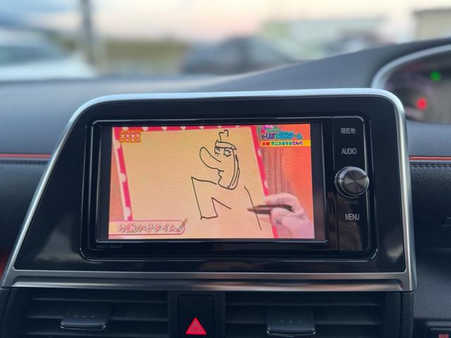 シエンタ ハイブリッドG クエロ LEDヘッドライト 両側電動スライドドア ナビ リアフリップダウンモニター BLUETOOTH ETC バックカメラ オートハイビーム 7人乗り 車検2年付き(17枚目)