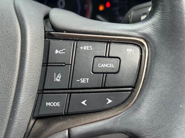 ＵＸ ＵＸ２００　ＬＥＤヘッドライト　ナビ　テレビ　バックカメラ　ＥＴＣ　ラインアシスト　クルーズコントロール　純正アルミホイール　車検２年付き　保証付き（22枚目）