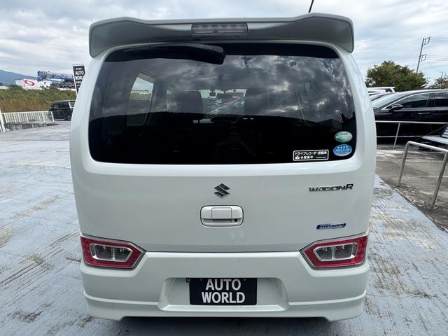 ワゴンＲ ハイブリッドＦＺ　ＬＥＤ　ヘッドライト　ナビ　バックカメラ　ＢＬＵＥＴＯＯＴＨ　シートヒーター　テレビ　純正アルミホイール　オートライト　車検２年付き（4枚目）