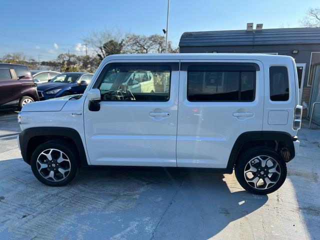 ハスラー ハイブリッドＸ　全方位モニター付メモリーナビ装着車　９インチナビ　テレビ　ＢＬＵＥＴＯＯＴＨ　ＥＴＣ　レーンアシスト　パーキングアシスト　ＬＥＤヘッドライト　バックカメラ　シートヒーター　純正アルミホイール　ドラレコ（6枚目）