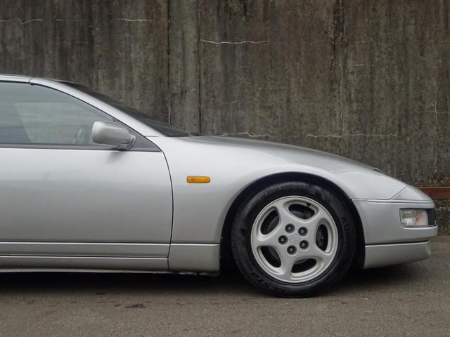 フェアレディＺ ３００ＺＸ　ＮＡ　ＡＴ　クルーズコントロール　オートエアコン　電動シート　純正ＢＯＳＥサウンド　ＥＴＣ　ローダウン　純正キーレス　タミングベルト交換済み（29枚目）