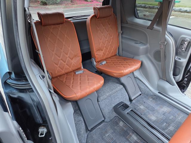 シエンタ Ｇ　３０ｍｍちょい上げ　リフトアップ　ジオランダーホワイトレタータイヤ　ホイールガンＭ塗装　　窓下色替えブルー　ヘッドライトクリア塗装済み（46枚目）