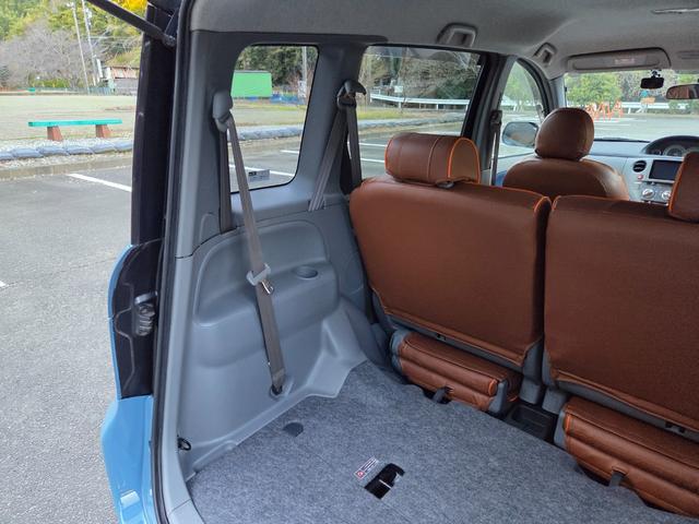 シエンタ Ｇ　３０ｍｍちょい上げ　リフトアップ　ジオランダーホワイトレタータイヤ　ホイールガンＭ塗装　　窓下色替えブルー　ヘッドライトクリア塗装済み（54枚目）