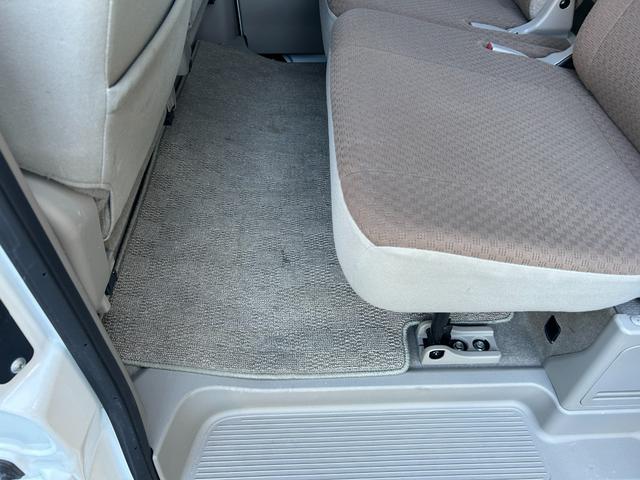 エブリイ ジョイン　５ＭＴ　エアコン　パワステ　パワーウインドウ　ＡＢＳ　エアバッグ　キーレス　ドラレコ　走行６．９万キロ　スライドドア　５速マニュアル（13枚目）