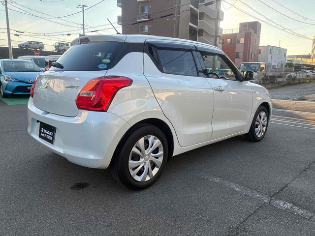 スイフト ＸＧリミテッド　ドライブレコーダー　ＥＴＣ　バックカメラ　ナビ　オートクルーズコントロール　レーンアシスト　衝突被害軽減システム　スマートキー　電動格納ミラー　シートヒーター　ＣＶＴ　盗難防止システム　衝突安全ボディ（5枚目）