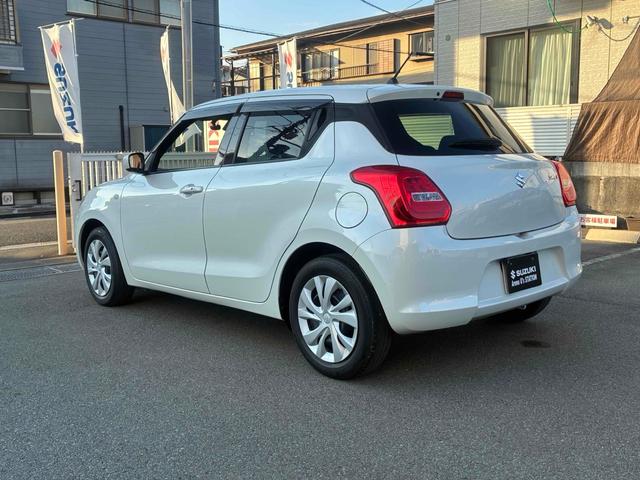 スイフト ＸＧリミテッド　ドライブレコーダー　ＥＴＣ　バックカメラ　ナビ　オートクルーズコントロール　レーンアシスト　衝突被害軽減システム　スマートキー　電動格納ミラー　シートヒーター　ＣＶＴ　盗難防止システム　衝突安全ボディ（7枚目）