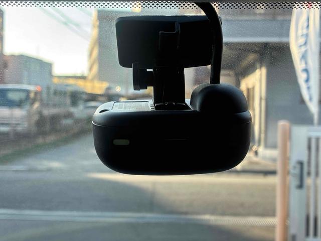 スイフト ＸＧリミテッド　ドライブレコーダー　ＥＴＣ　バックカメラ　ナビ　オートクルーズコントロール　レーンアシスト　衝突被害軽減システム　スマートキー　電動格納ミラー　シートヒーター　ＣＶＴ　盗難防止システム　衝突安全ボディ（13枚目）