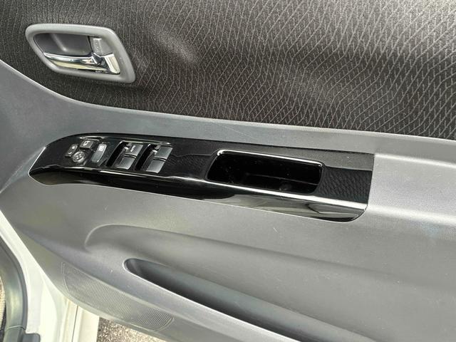 パレットＳＷ ＸＳ　バックカメラ　両側スライド・片側電動　ナビ　ＨＩＤ　スマートキー　電動格納ミラー　ベンチシート　ＣＶＴ　盗難防止システム　ＡＢＳ　アルミホイール　衝突安全ボディ　エアコン　パワーステアリング（12枚目）