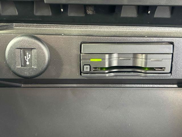 ソリオ ハイブリッドMZ ETC 全周囲カメラ ナビ レーンアシスト 衝突被害軽減システム 両側電動スライドドア HID スマートキー アイドリングストップ 電動格納ミラー CVT アルミホイール USB 記録簿(7枚目)