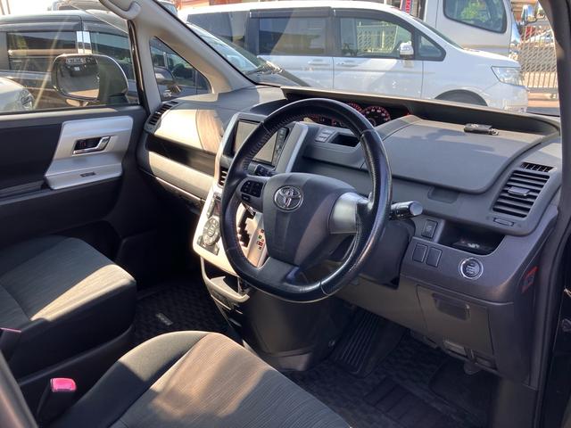 ヴォクシー ZS 煌(5枚目)