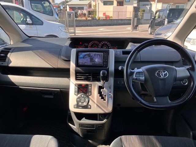 ヴォクシー ZS 煌(11枚目)