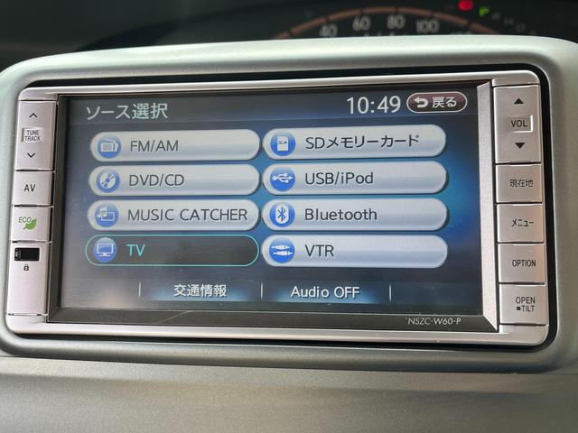 Ｘ　両側スライド・片側電動　ナビ　ＴＶ　スマートキー　ベンチシート　ＣＶＴ　盗難防止システム　ＡＢＳ　ＣＤ　ＤＶＤ再生　ＵＳＢ　Ｂｌｕｅｔｏｏｔｈ　衝突安全ボディ　エアコン　パワーステアリング(8枚目)