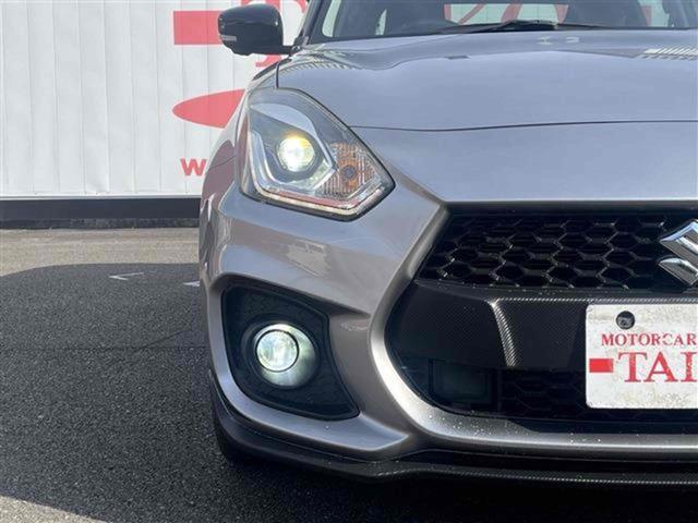 スイフトスポーツ ベースグレード　６速マニュアル　ＥＴＣ　全周囲カメラ　ナビ　ＴＶ　オートクルーズコントロール　レーンアシスト　衝突被害軽減システム　アルミホイール　オートライト　ＬＥＤヘッドランプ　スマートキー　シートヒーター（22枚目）