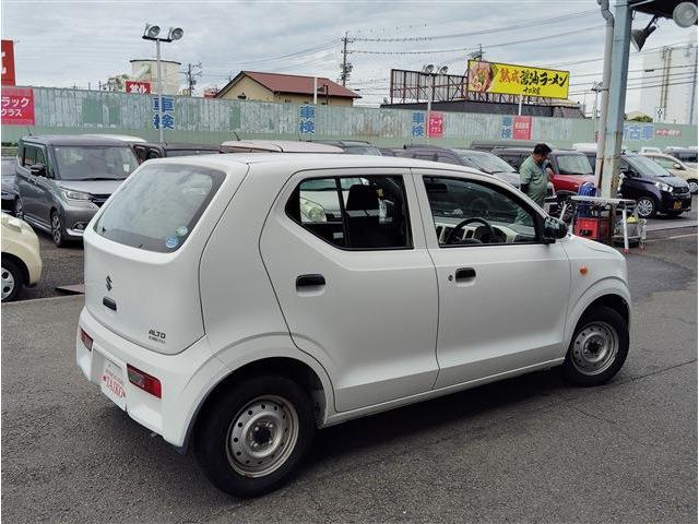 アルト ＶＰ　車検令和９年１１月５日まで　走行４１７２２ｋｍ　ＡＧＳ５速　ＡＢＳ　エアバック　タイヤ１４５／８０Ｒ１３　新車保証書　取扱説明書（33枚目）
