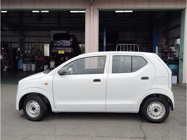 アルト ＶＰ　車検令和９年１１月５日まで　走行４１７２２ｋｍ　ＡＧＳ５速　ＡＢＳ　エアバック　タイヤ１４５／８０Ｒ１３　新車保証書　取扱説明書（41枚目）